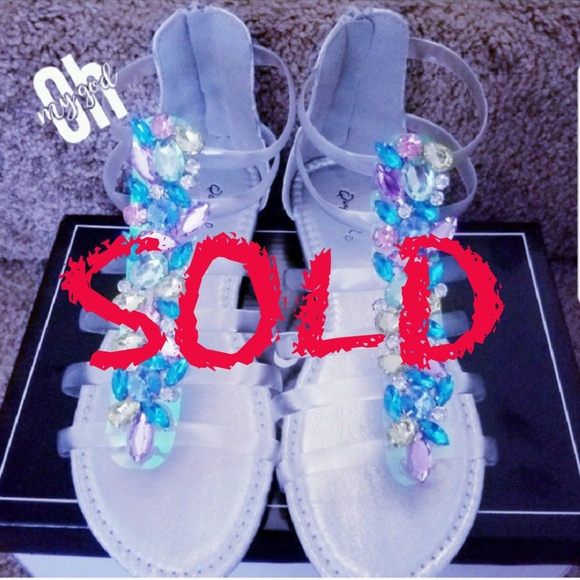 Shoes - ****Sold****💎Jelly Jewel Sandals💎